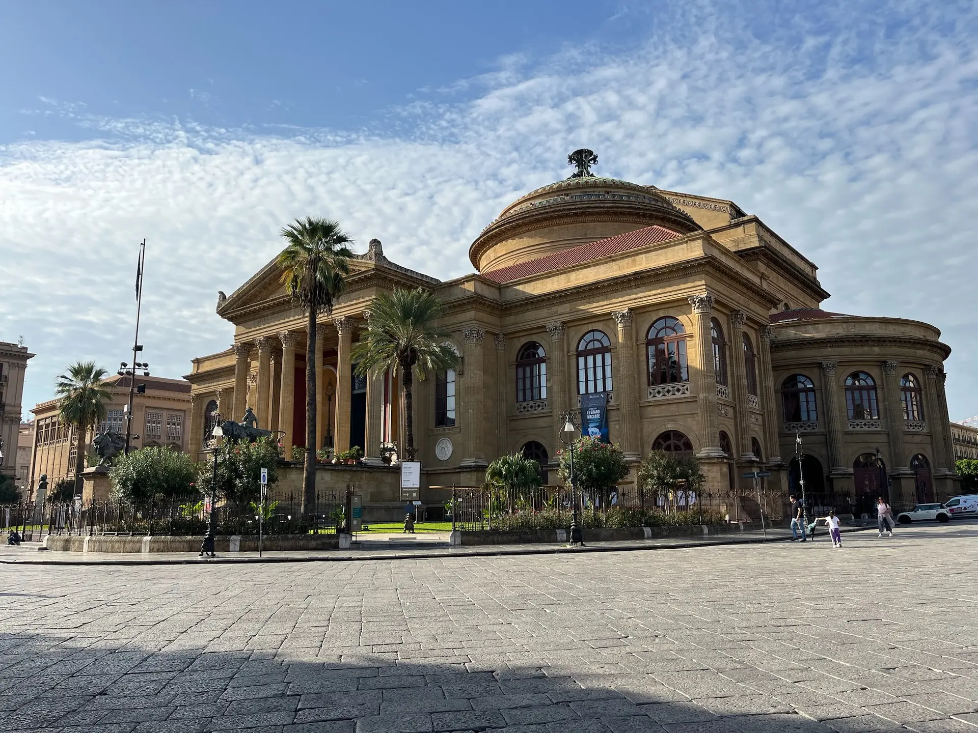 IMG_9033 Das alte Theater in Palermo